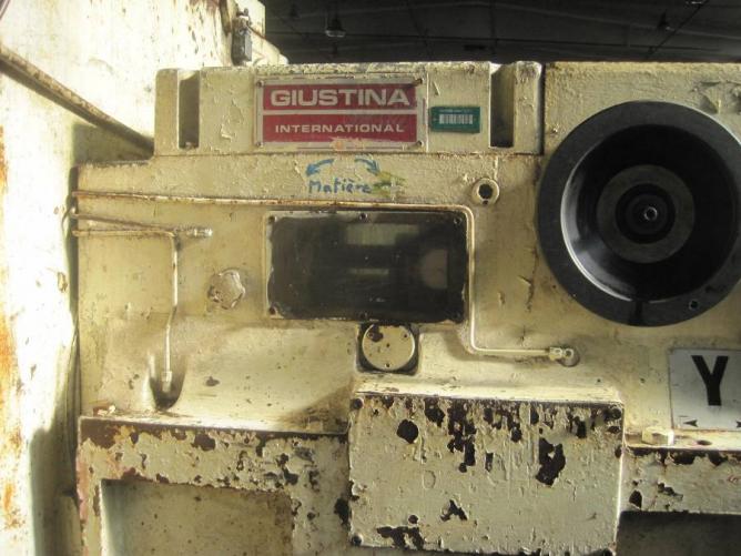 GIUSTINA BESLY R 242